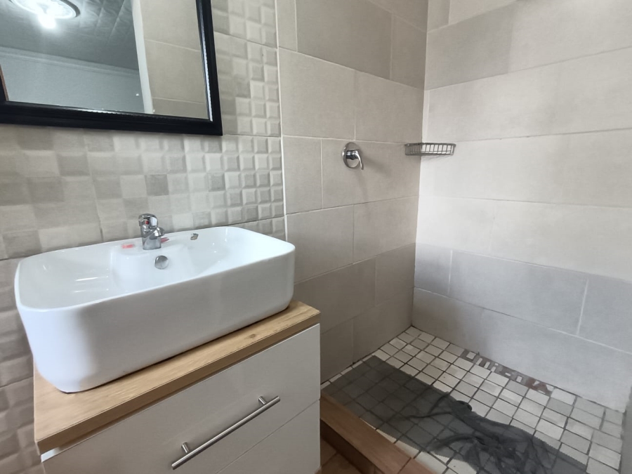 3 Bedroom Property for Sale in Parsonsvlei Eastern Cape